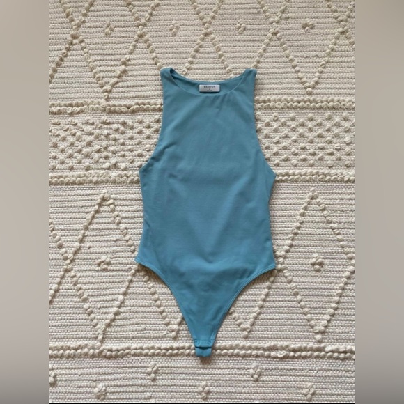 Babaton Tops Babaton Bodysuit M Poshmark